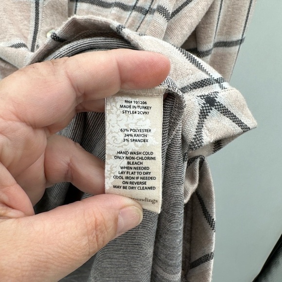 Soft Surroundings pleated pink/grey plaid button down womans quiet luxury top M - Picture 7 of 8